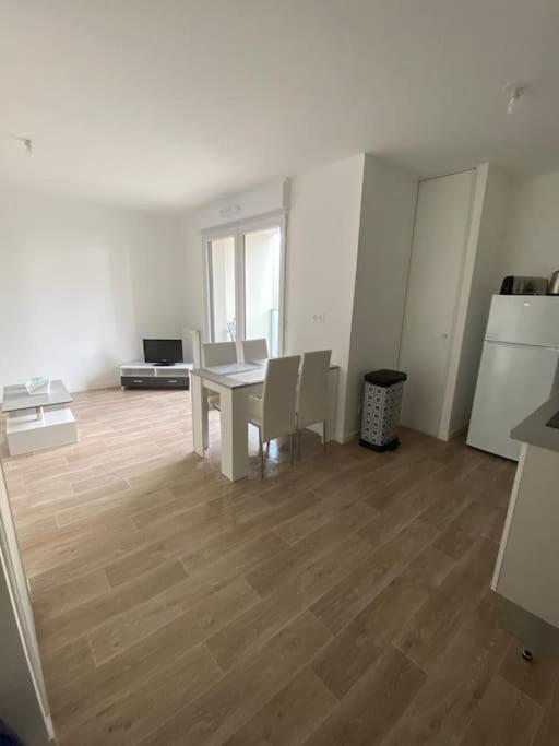 Appartement Aux Portes De Vannes Sene Екстер'єр фото